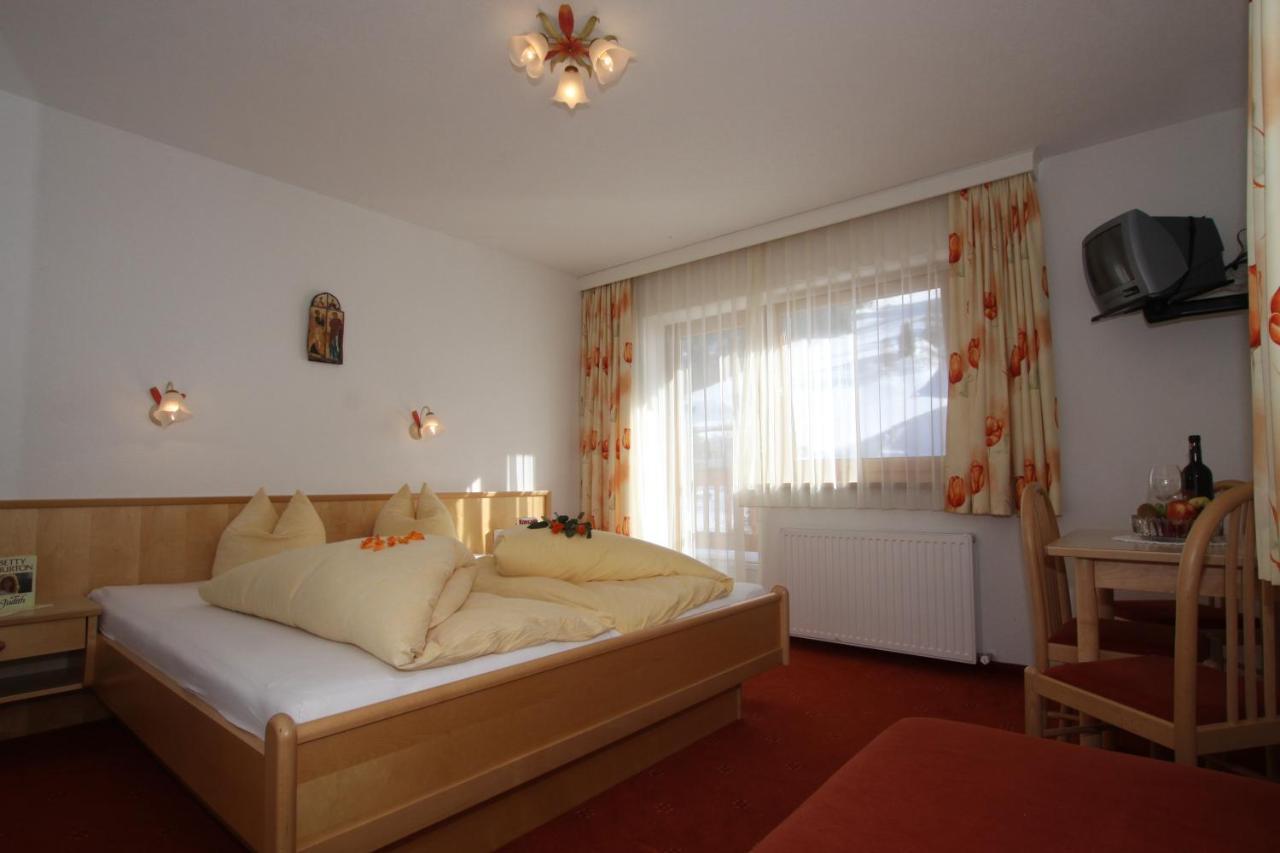 Lechlihof Hotel Ischgl Room photo