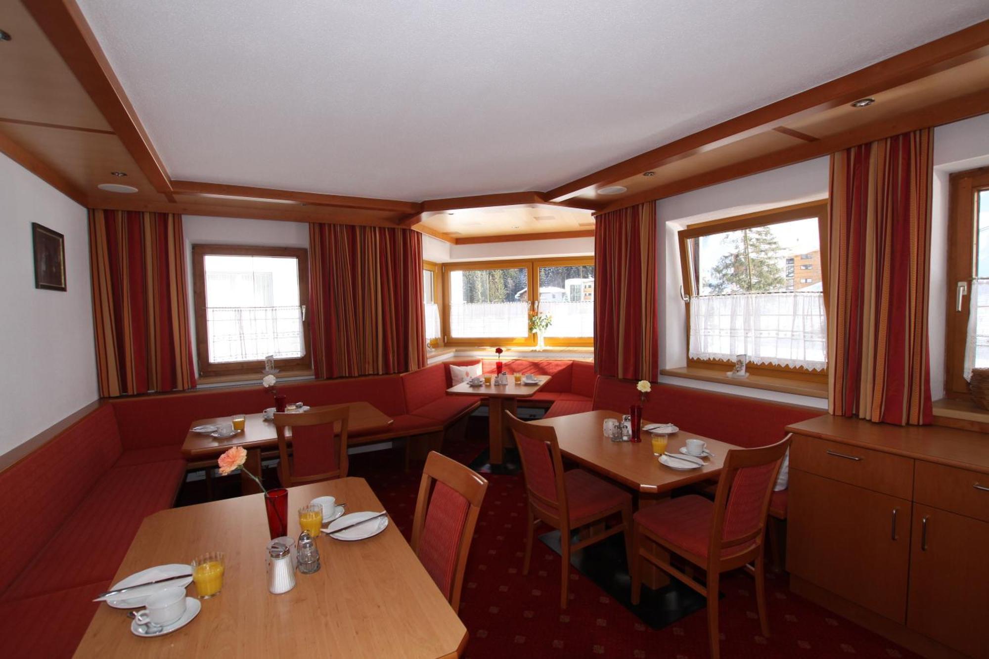 Lechlihof Hotel Ischgl Exterior photo
